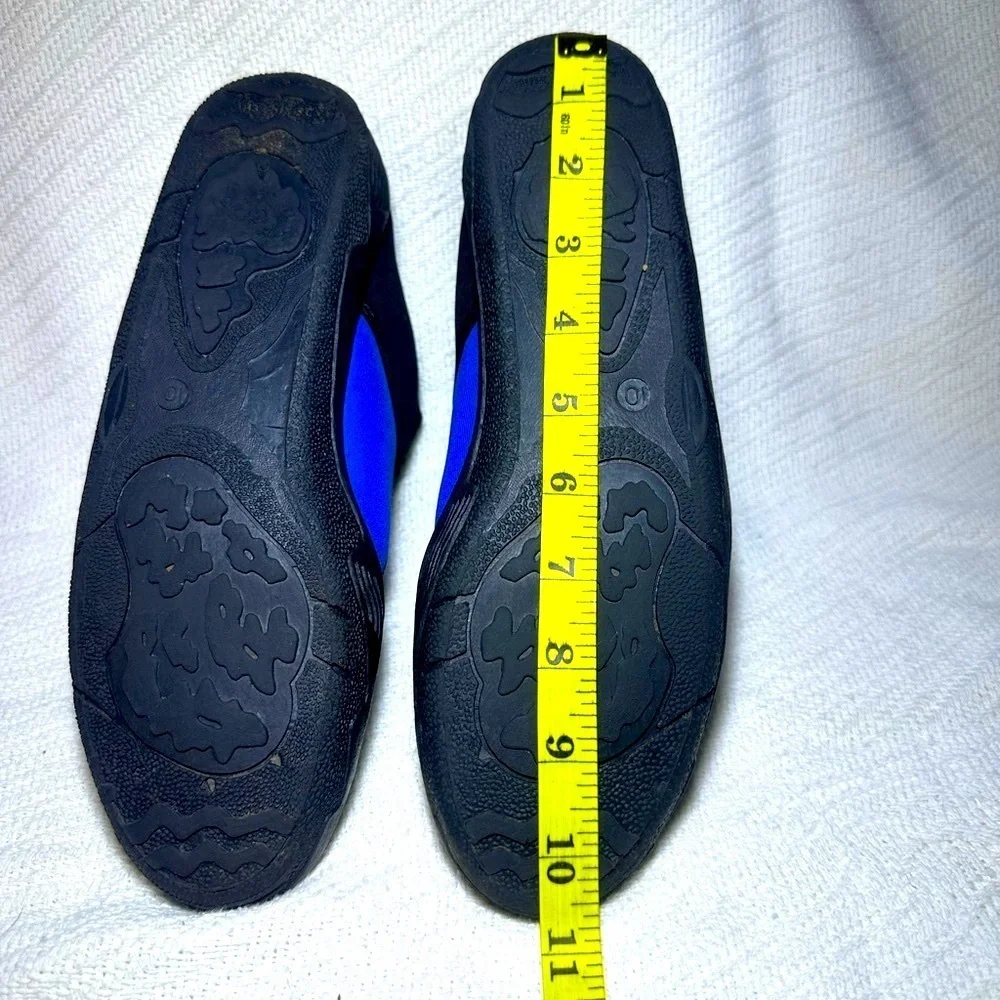 Voit Black and Purple water swimming Shoes